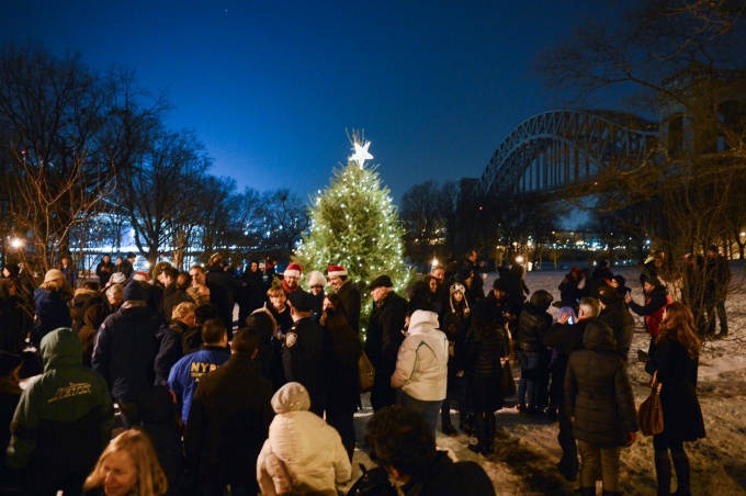 Astoria Tree Lighting